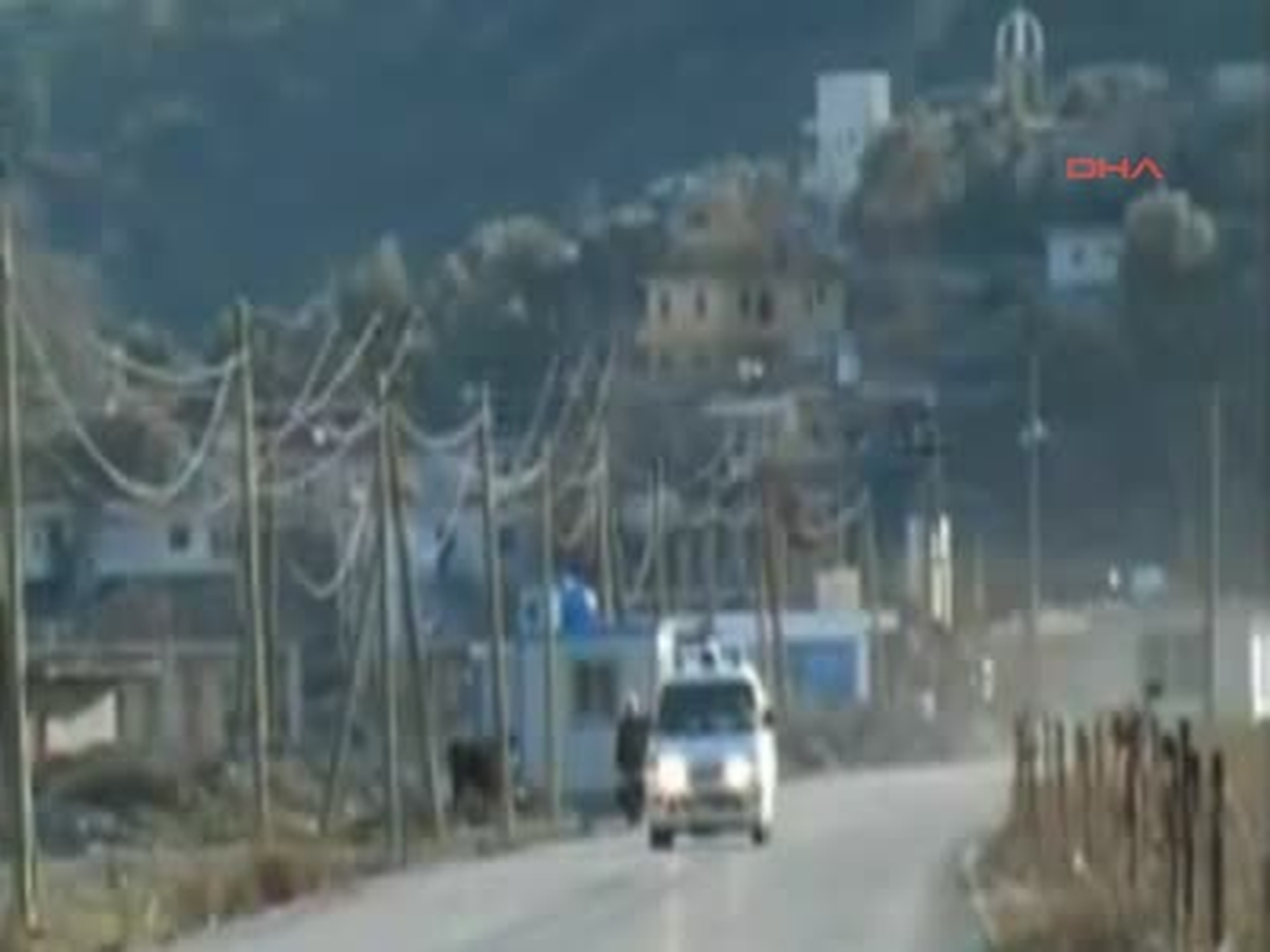 Arnavutluk\'ta Tanker Battı 3 Ölü