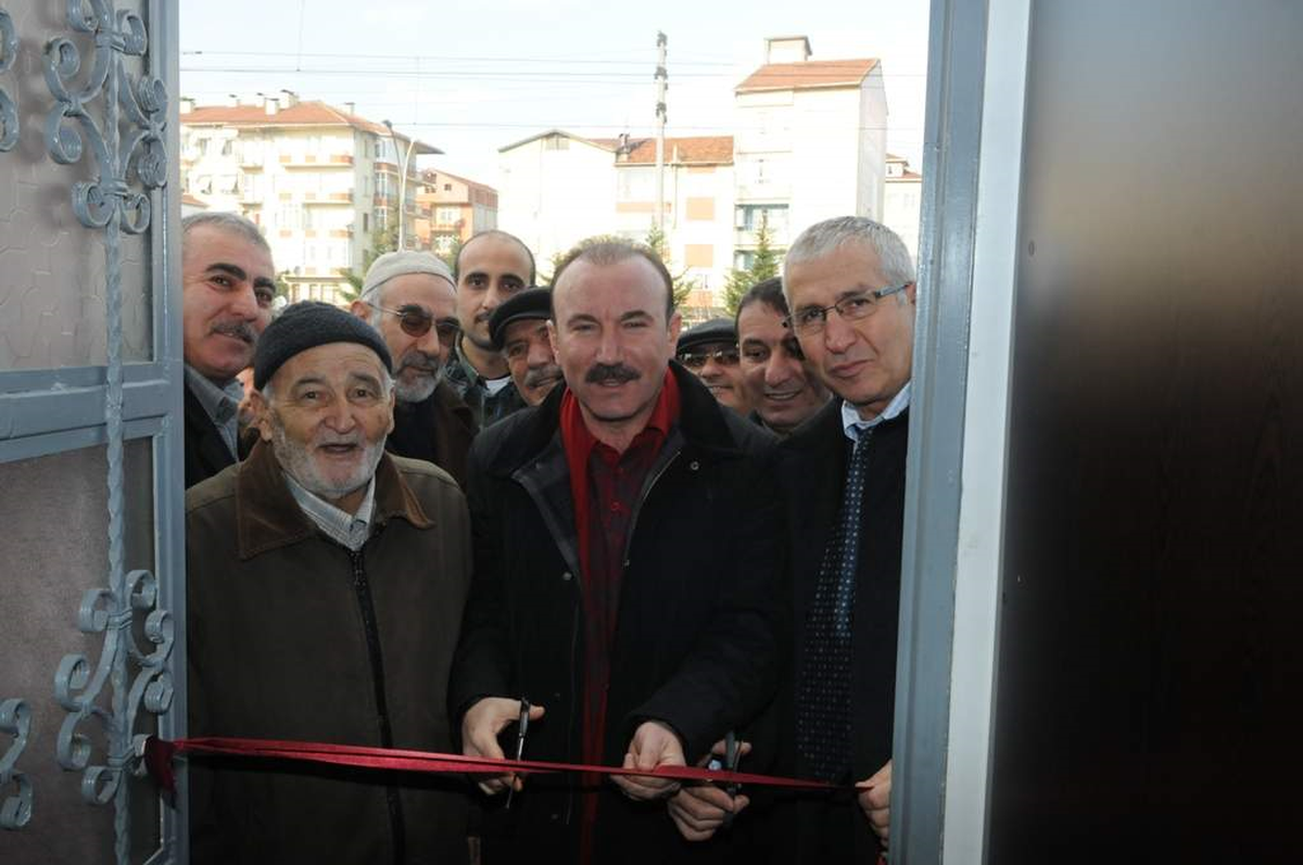 Başkan Doğan, Gümüşhaneliler Derneği\'nin Açılışına Katıldı