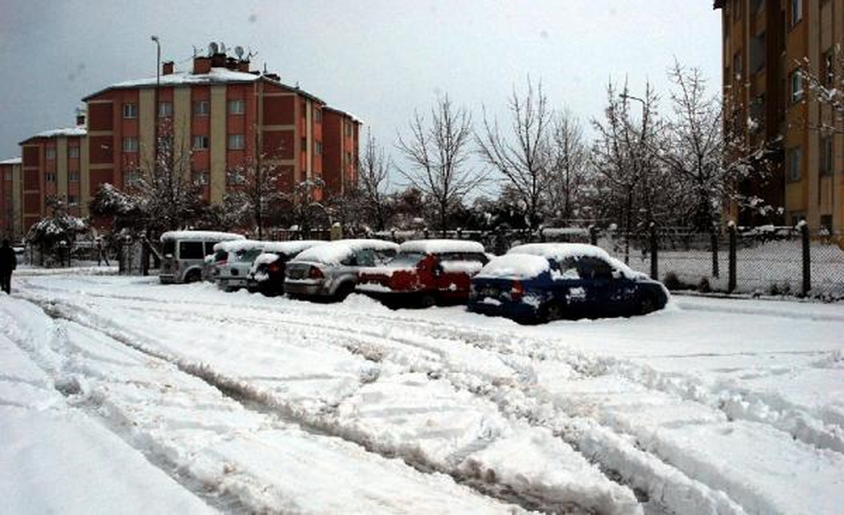 Bingöl\'de Okullara 2 Gün Kar Tatili
