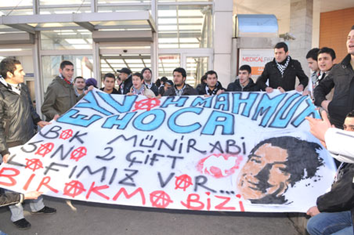 Çarşı'dan Mahmut Hoca'ya Anlamlı Ziyaret
