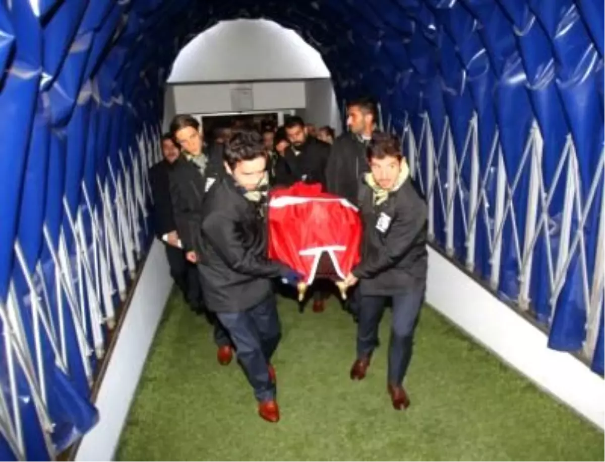 Efsane Futbolcu Lefter'e Veda 3