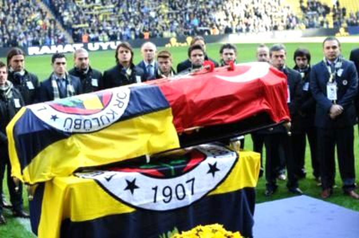 Efsane Futbolcu Lefter\'e Veda 6