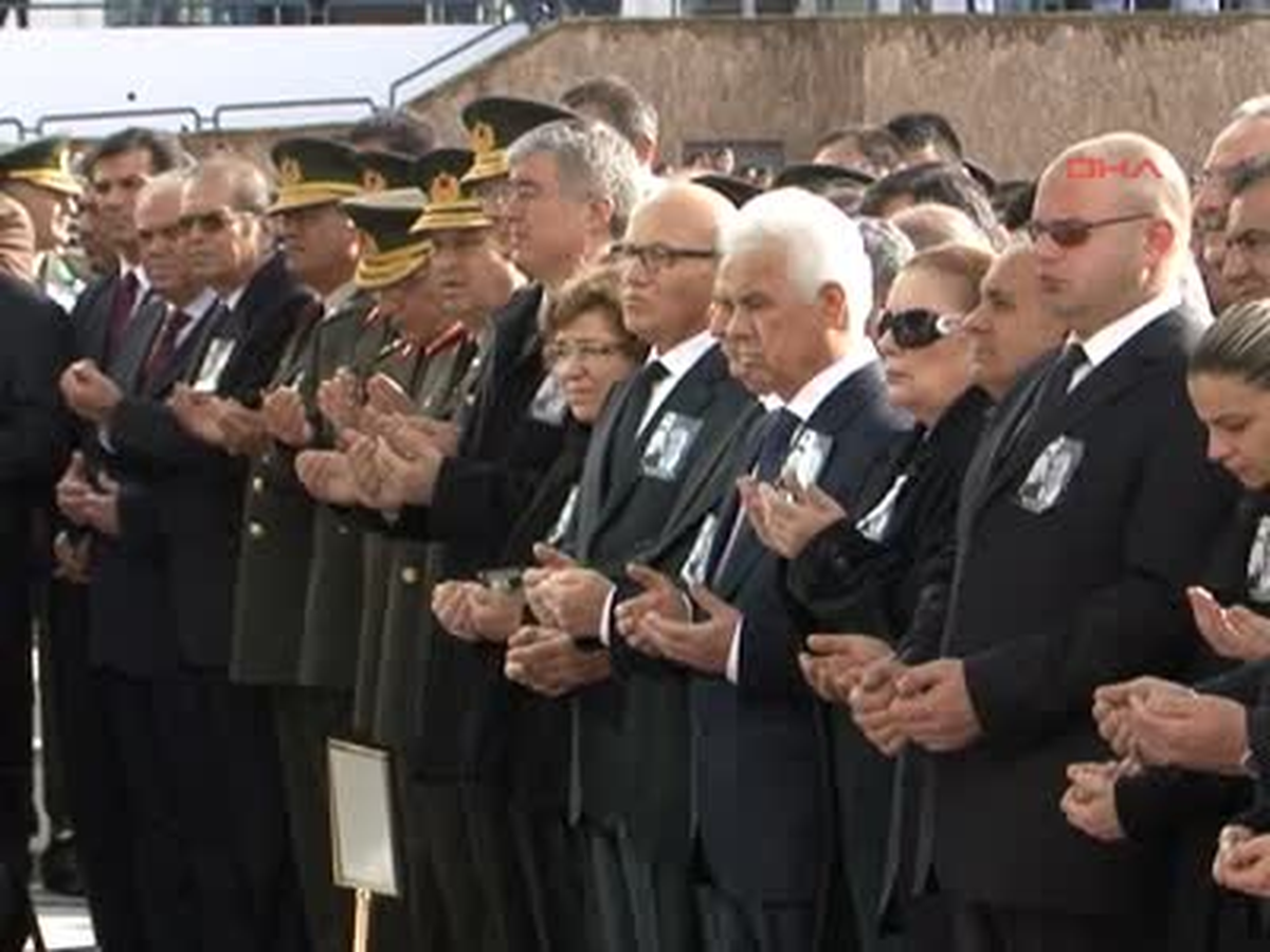 Ek2kktc Kurucu Cumhurbaşkanı Denktaş İçin Ydü Hastanesi\'nde Tören Düzenlendi