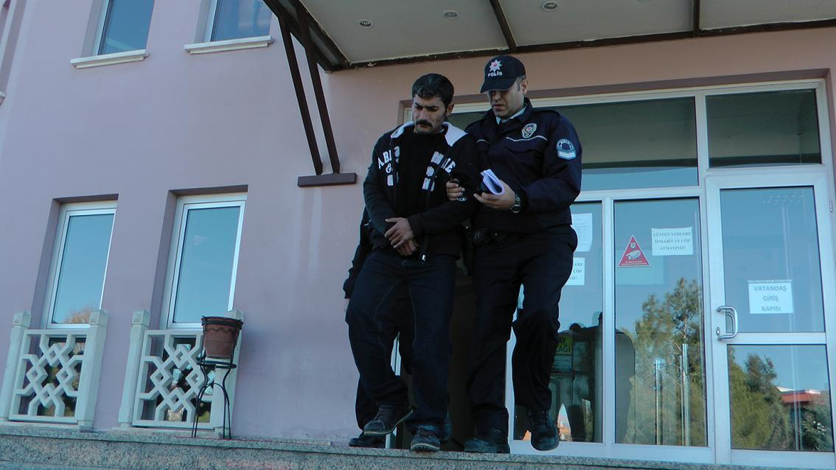 Güvenlik Kamerasına Yakalanan Hırsızlık Zanlısı Tutuklandı