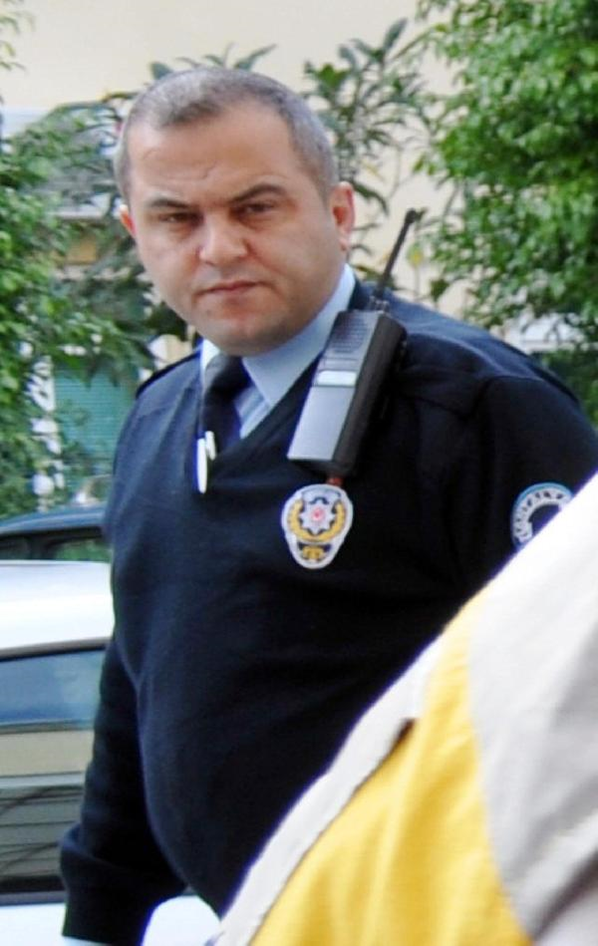 İntihara Kalkışan Genç, Hastane Polisini Yaraladı