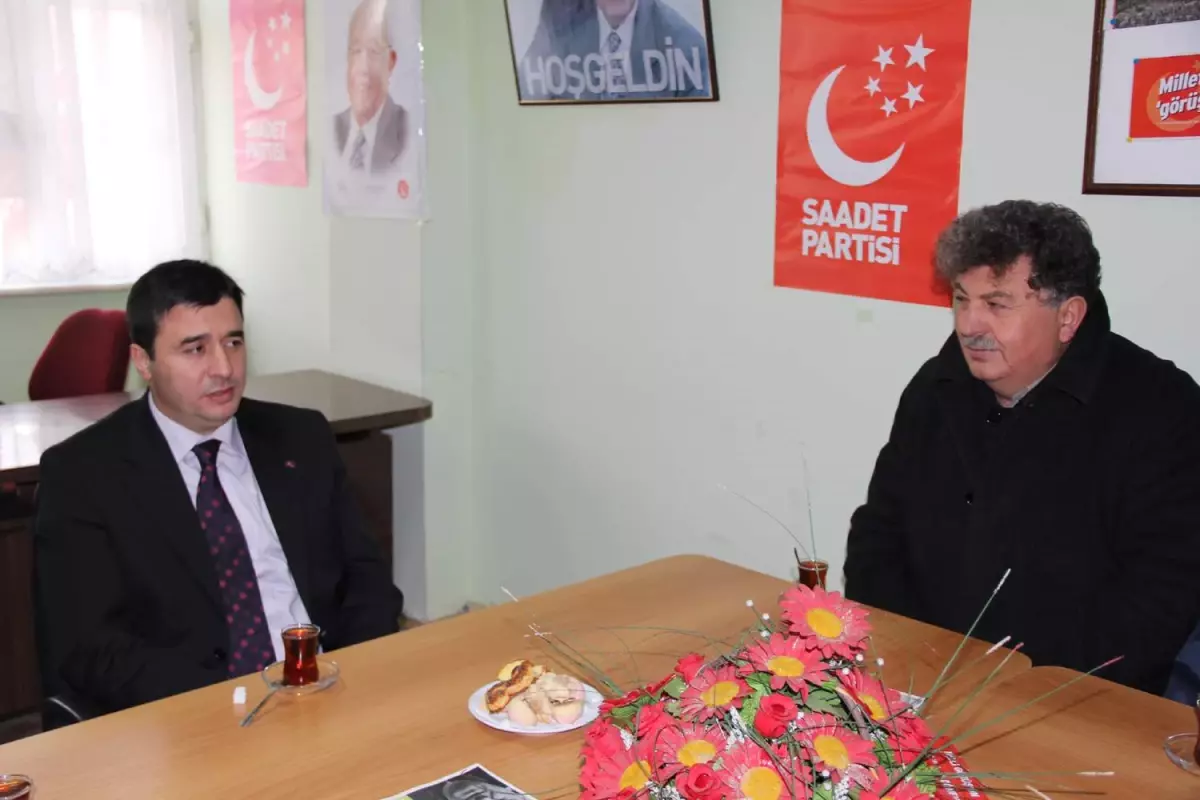 Kaymakam Malğaç\'tan Saadet Partisi\'ne Ziyaret