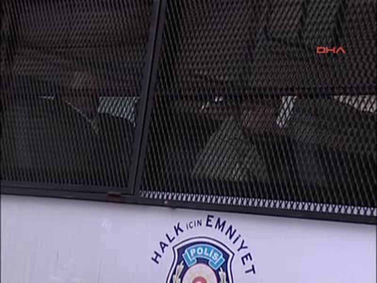 Kck Şüphelileri Adliye Getirildi İstanbul Dha 17 Ayrı İlde Yapılan PKK\'nın Şehir Yapılanması Kck\'ya...
