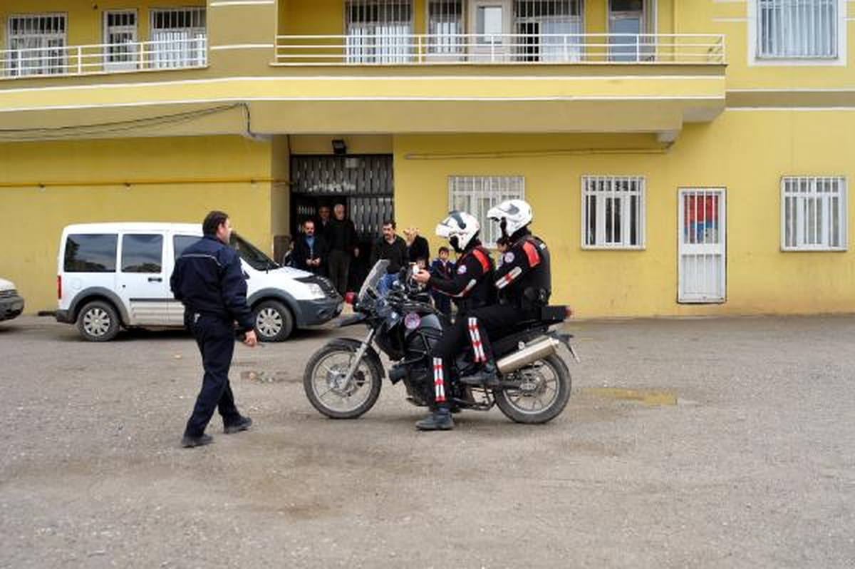 Liseli Genç Kazayla Babasını Öldürdü