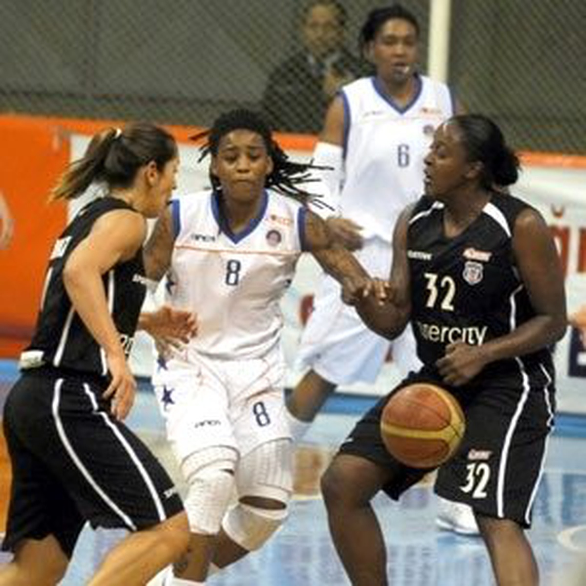Mersin Büyükşehir Belediyesi - Beşiktaş: 85 - 82