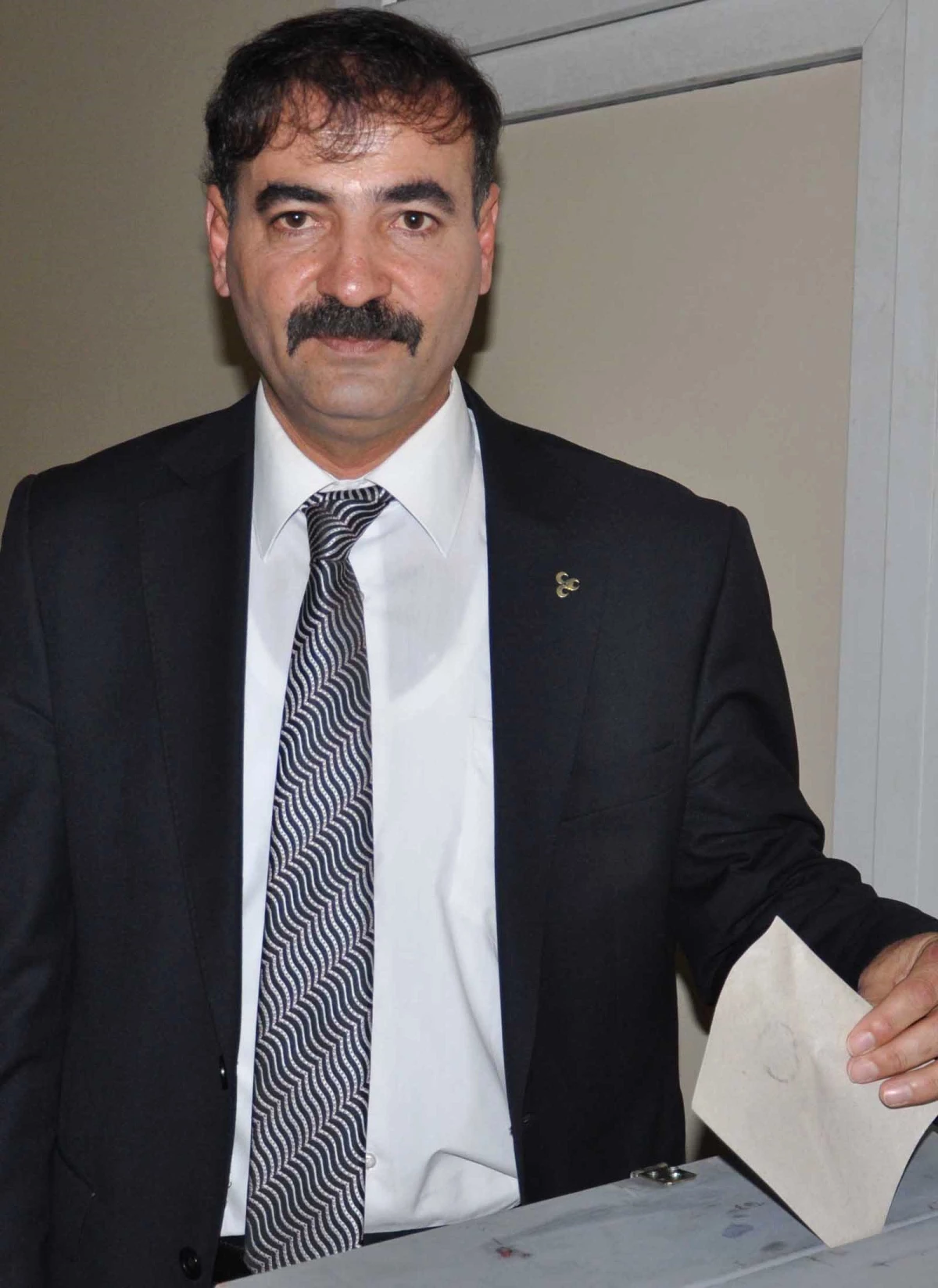MHP Elbistan İlçe Başkanlığı\'na Ali Demir Seçildi