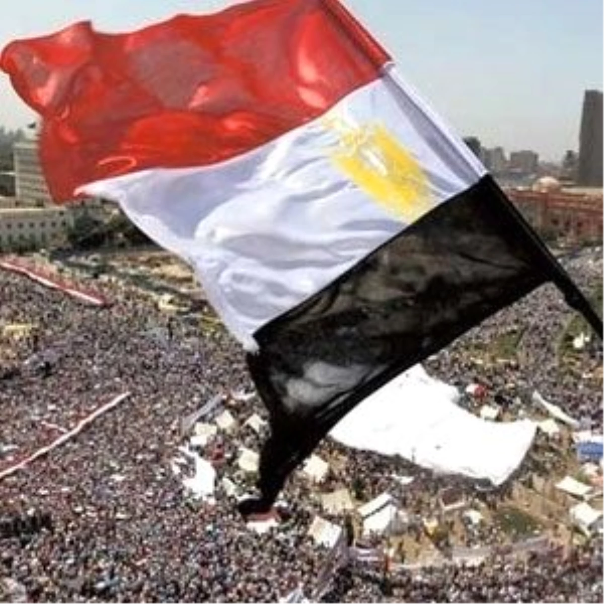 Mısır\'da Devrimin Yıl Dönümü