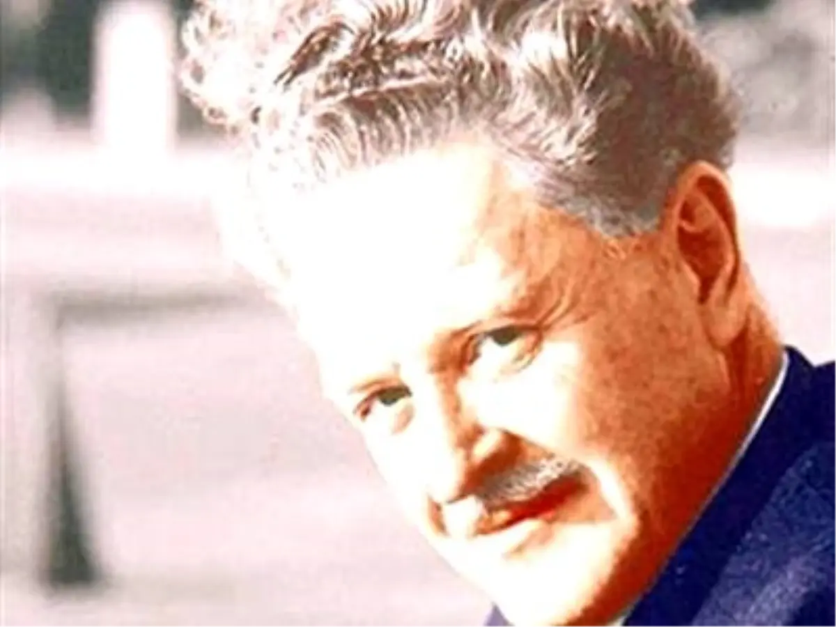 Nazım Hikmet Şiirleriyle Anıldı