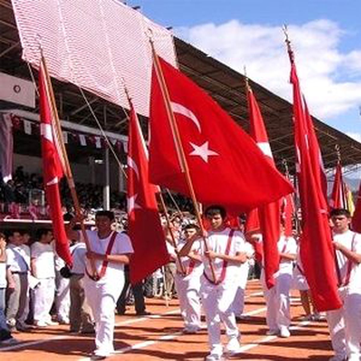 Özgür Eğitim-Sen Çorum Temsilciliği\'nden 19 Mayıs Kutlamaları Açıklaması