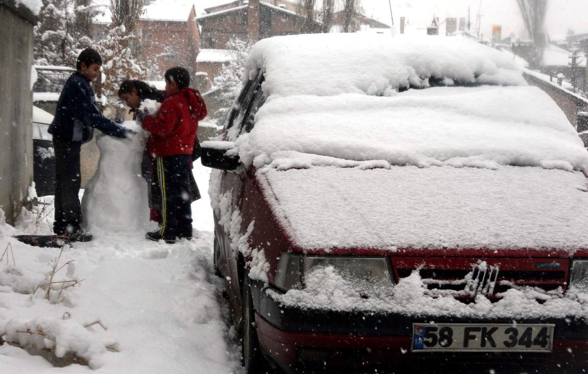 Sivas\'ta Eğitime 2 Gün Ara Verildi