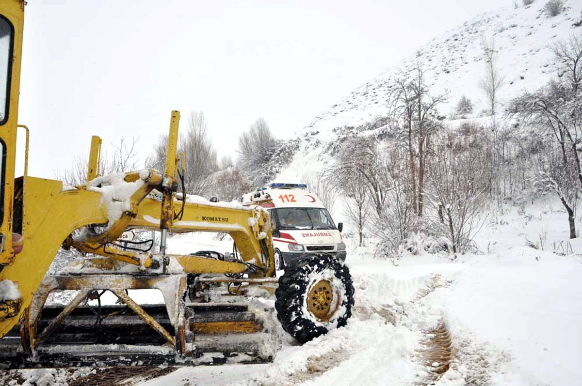 Ulaşım Sağlanamayan Köydeki 9 Aylık Hamile Kadını 112 Ekipleri Kurtardı
