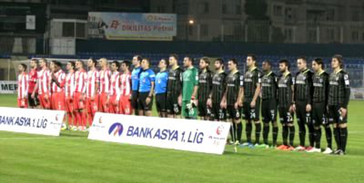 Adanaspor-Denizlispor Maçında \'Kural Hatası\' İddiası