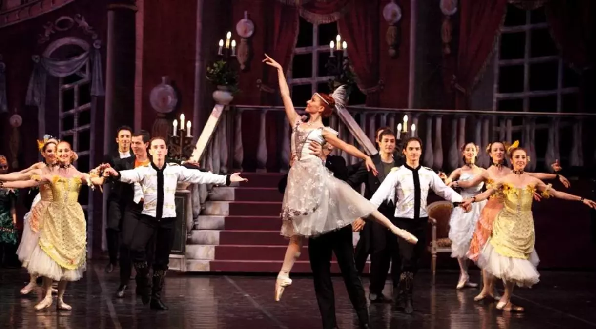 Anna Karenina'nın Hayatı Bale Sahnesinde