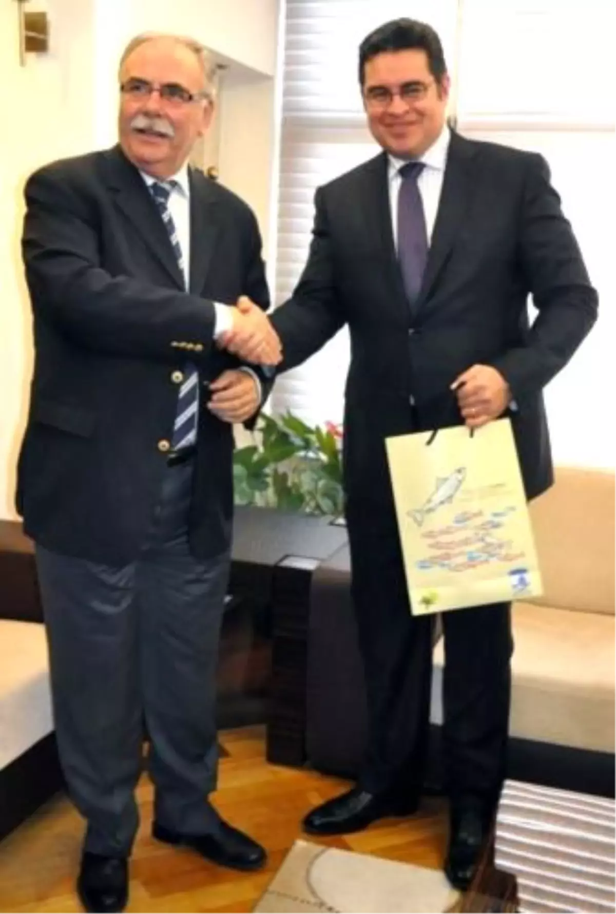 Anzak Heyetinden Başkan Gökhan\'a Ziyaret