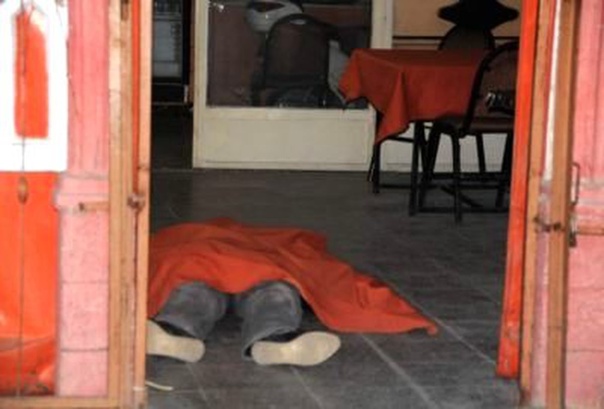 Arkadaşını Öldürdükten Sonra Parkta Ağlarken Yakalandı Antalya\'da Aralarında Henüz Bilinmeyen Bir...