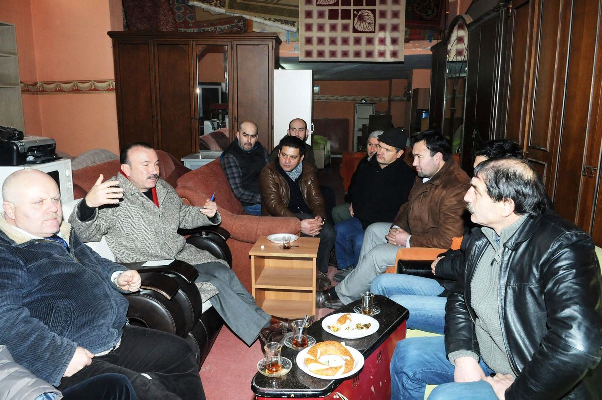 Başkan Doğan, İzmit Esnafına \'Kaldırımları İşgal Etmeyin\' Çağrısında Bulundu