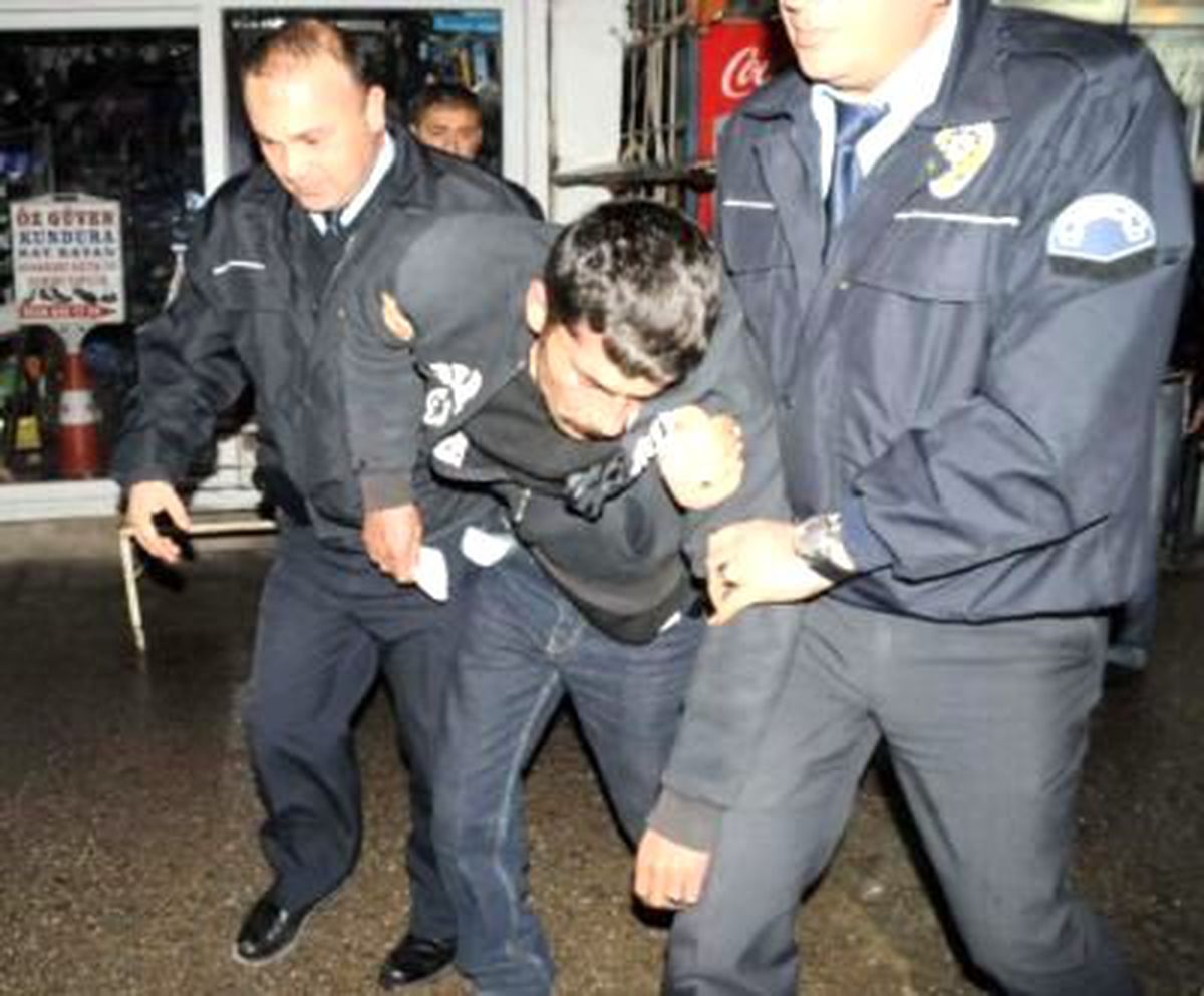 Çaldığı 2 Bin Lirayla Kumar Masasında Yakalandı