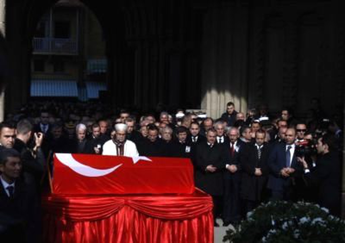 Denktaş\'ın Cenaze Namazı Kılındı
