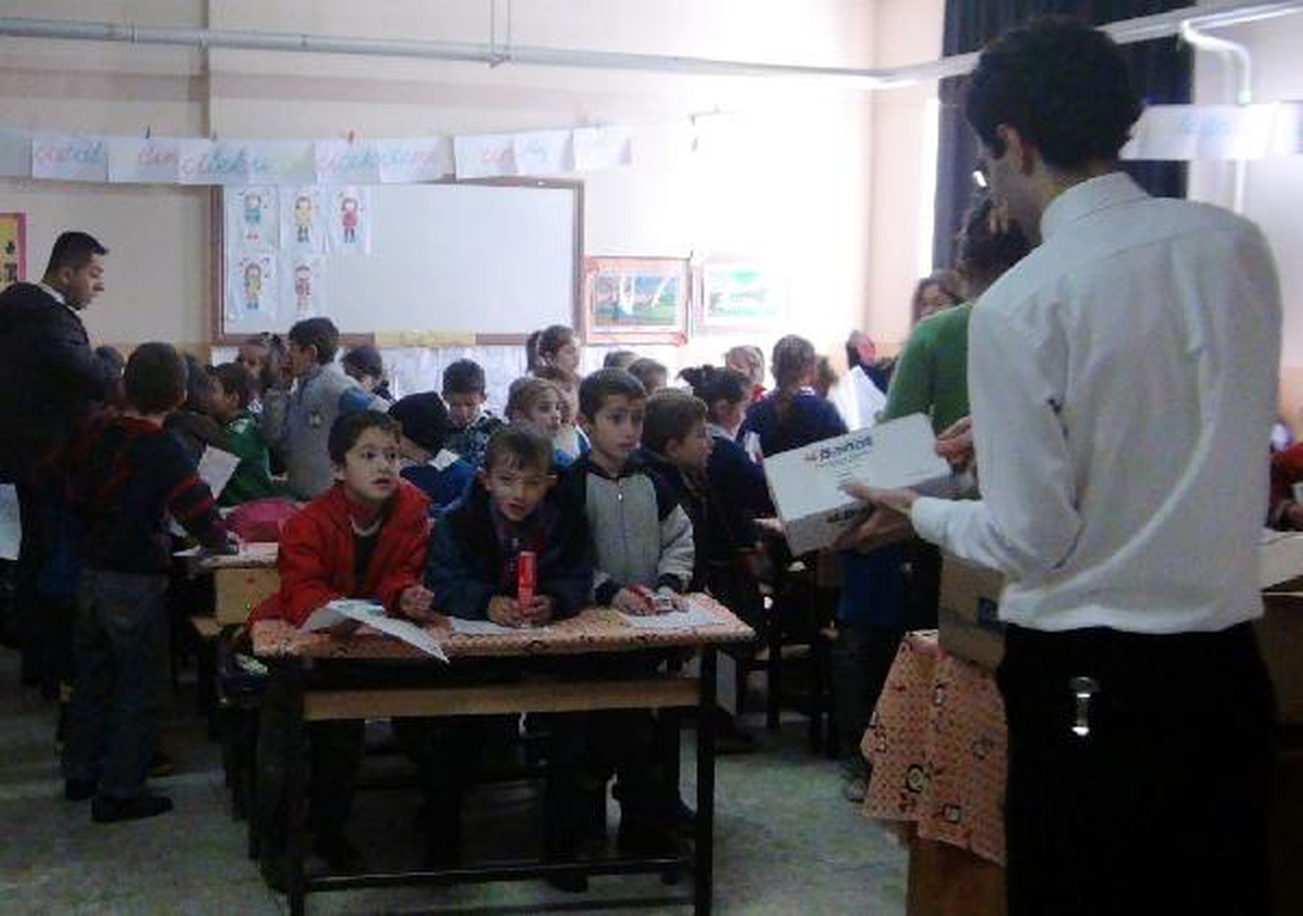 Doktorlar, Öğrencilere Diş Fırçalama Tekniklerini Anlattı