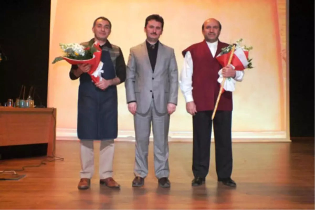 Ebru Sanatı İlgiyle İzlendi