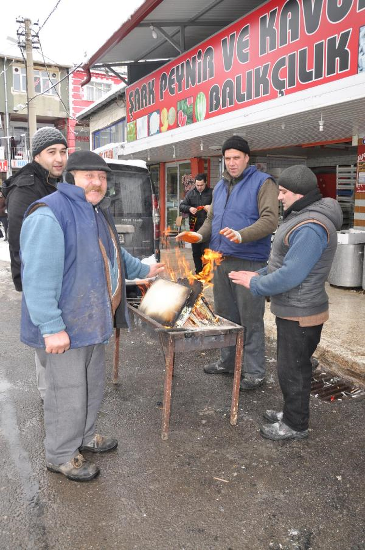 Hal Esnafı, Kardan Nasrettin Hoca ve Eşeğini Yaptı