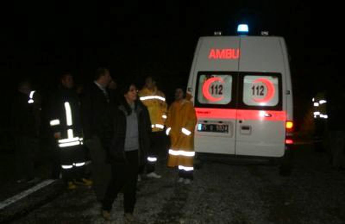 İzmir'de Askeri Uçak Düştü
