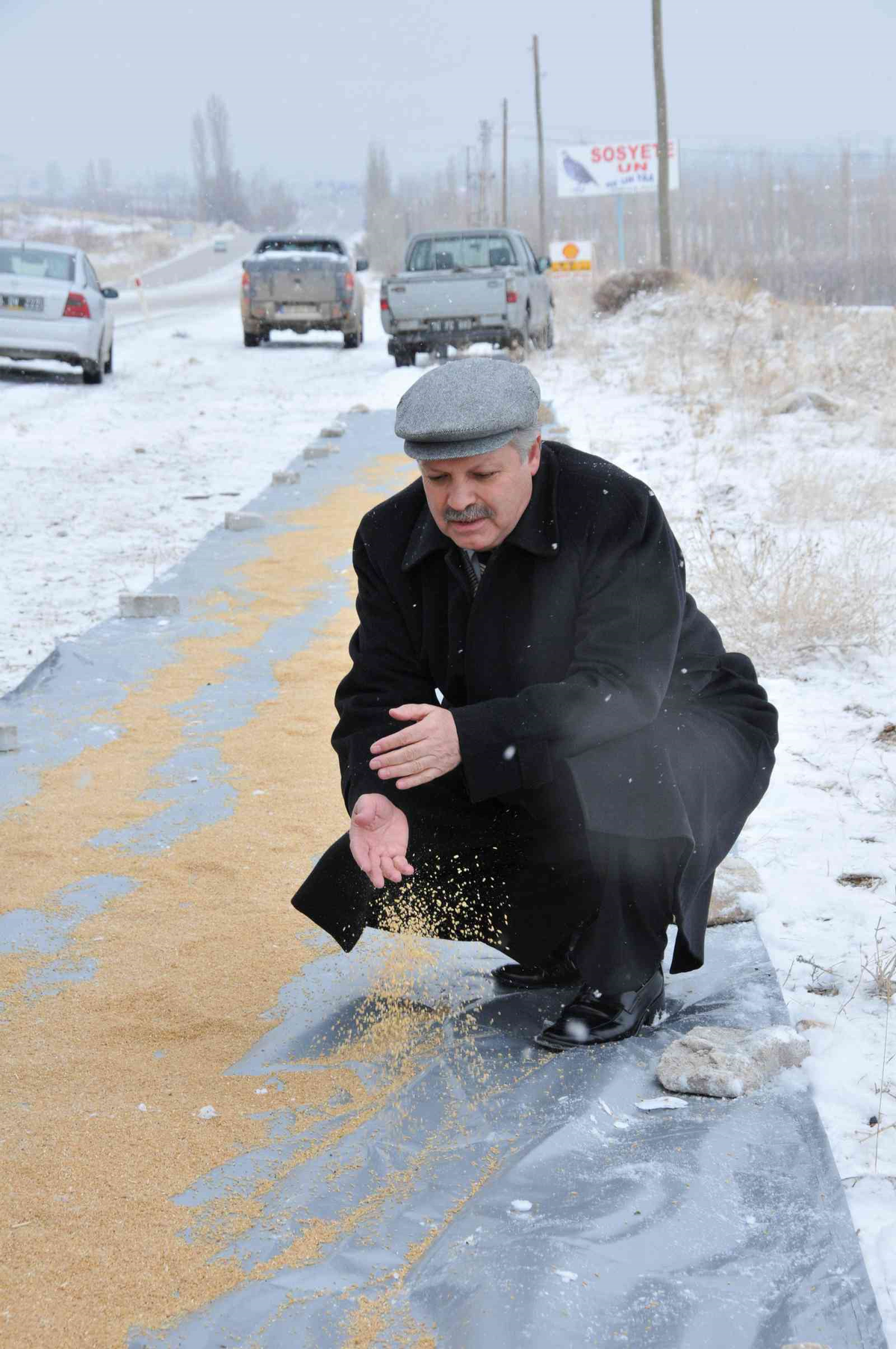 Karaman\'da Yaban Kuşları İçin 250 Kilo Buğday Bırakıldı