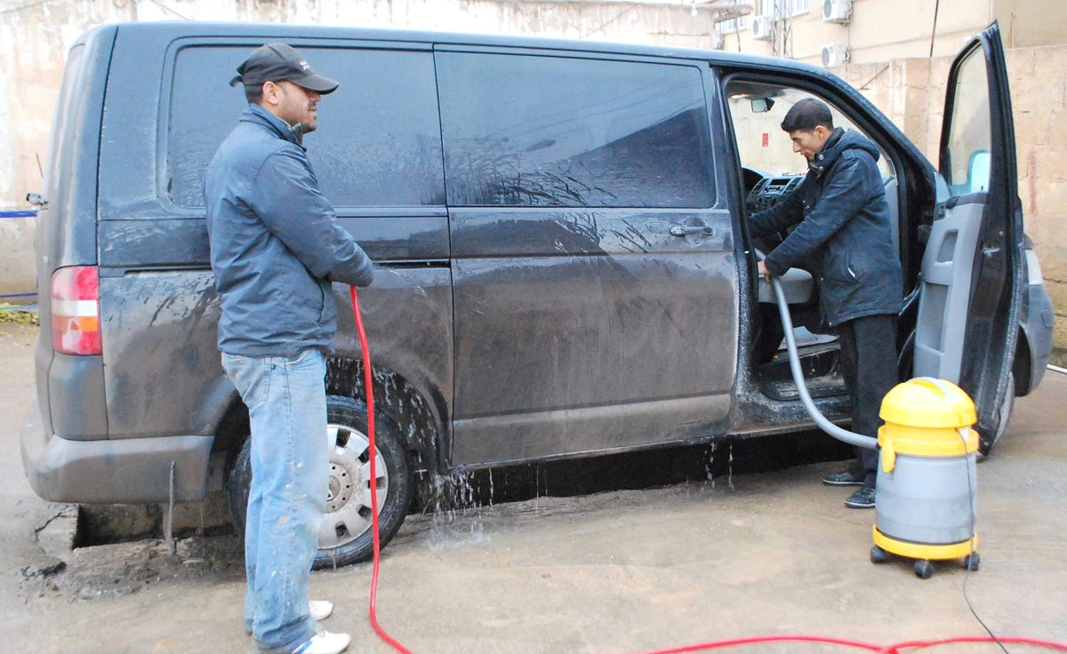Oto Yıkamacıları Yağışlı Havaya Duacı