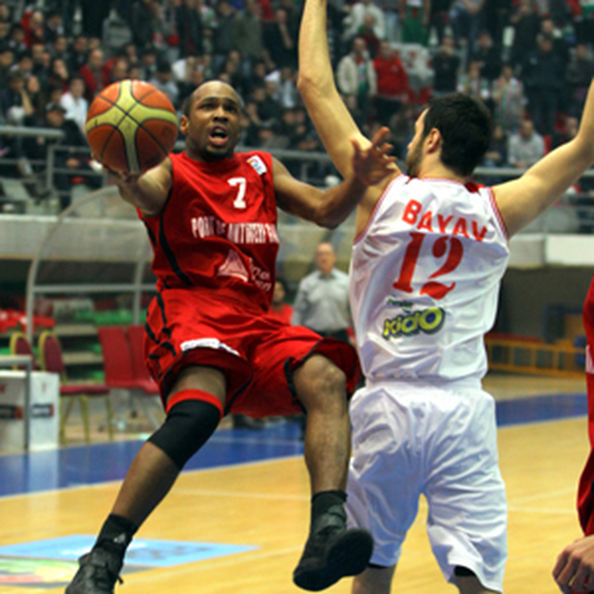 Pınar Karşıyaka - Antwerp Gıants: 70-51