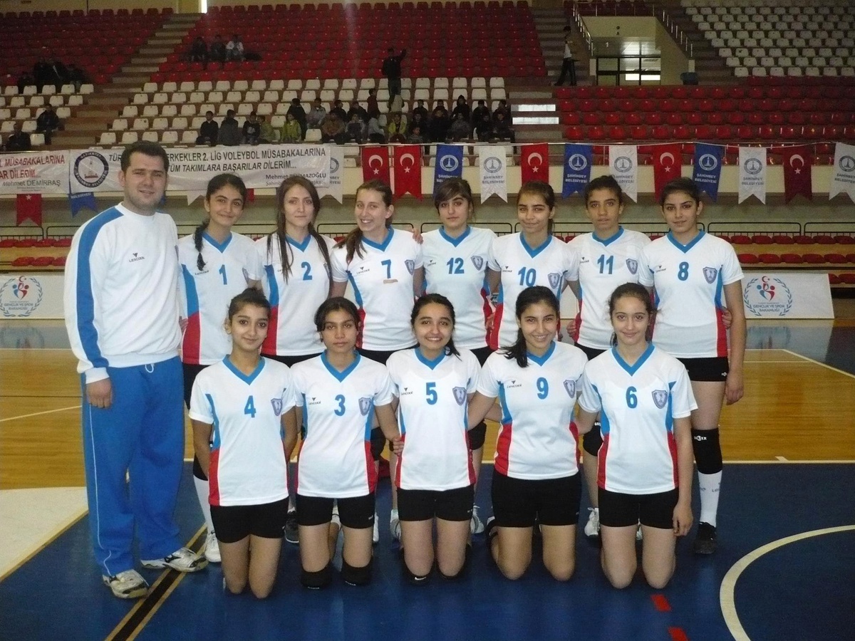 Şahinbey Voleybol Alt Yapılarda Galip