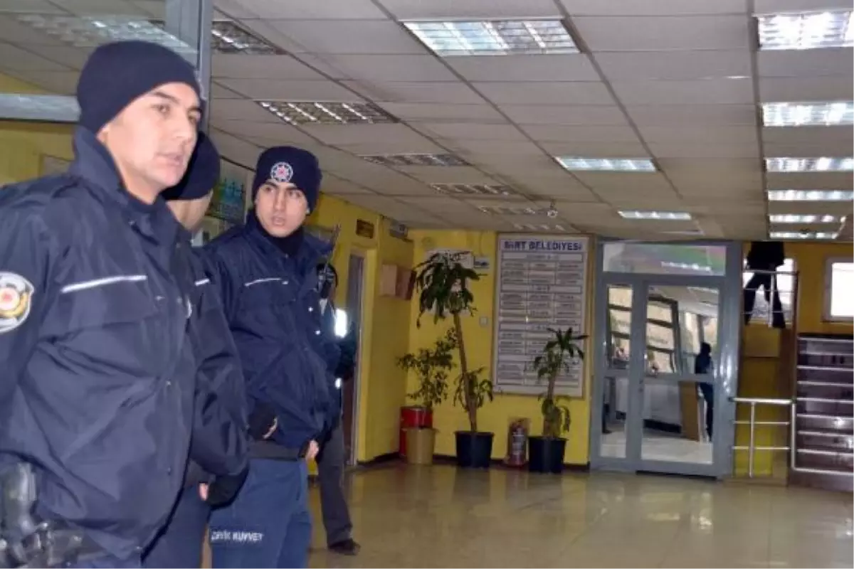 Siirt\'te Yolsuzluk Operasyonu