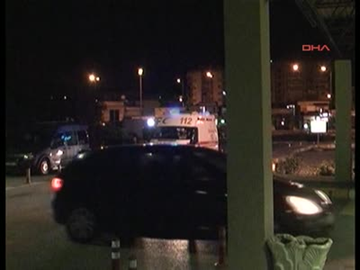 Sokak Ortasında Bıçaklandı