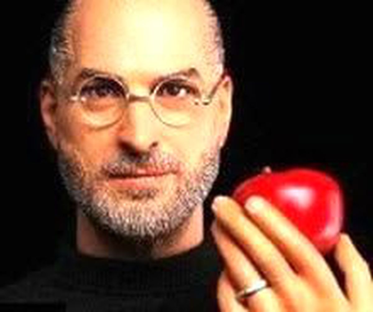 Steve Jobs Bir Kez Daha Öldü!