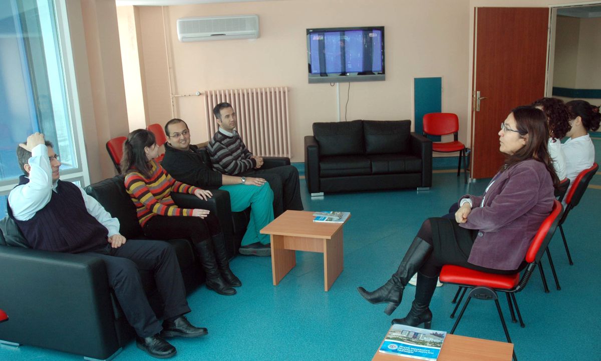 SÜ Selçuklu Tıp Fakültesi\'nde Ev Konforunda Klinik