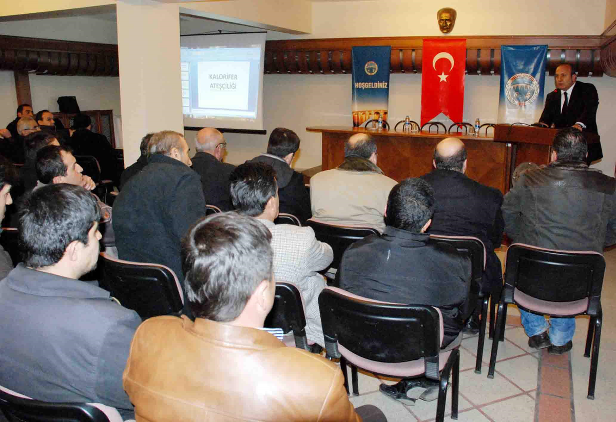 Taşköprü'de Kalorifer Yakıcıları Bilgilendirildi