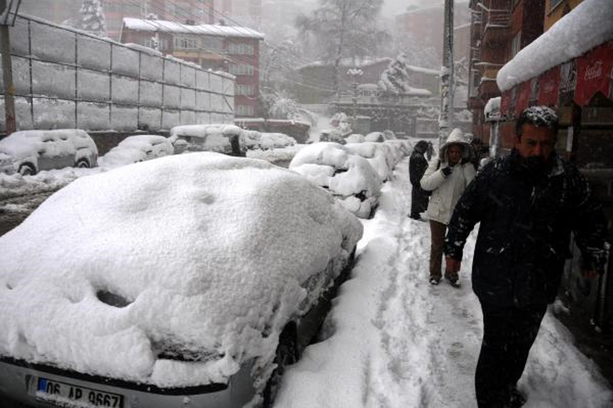 Zonguldak\'ta 332 Köy Yolu Kardan Kapandı