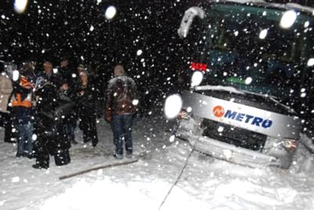 Zonguldak\'ta Kar Ulaşımı Aksatıyor