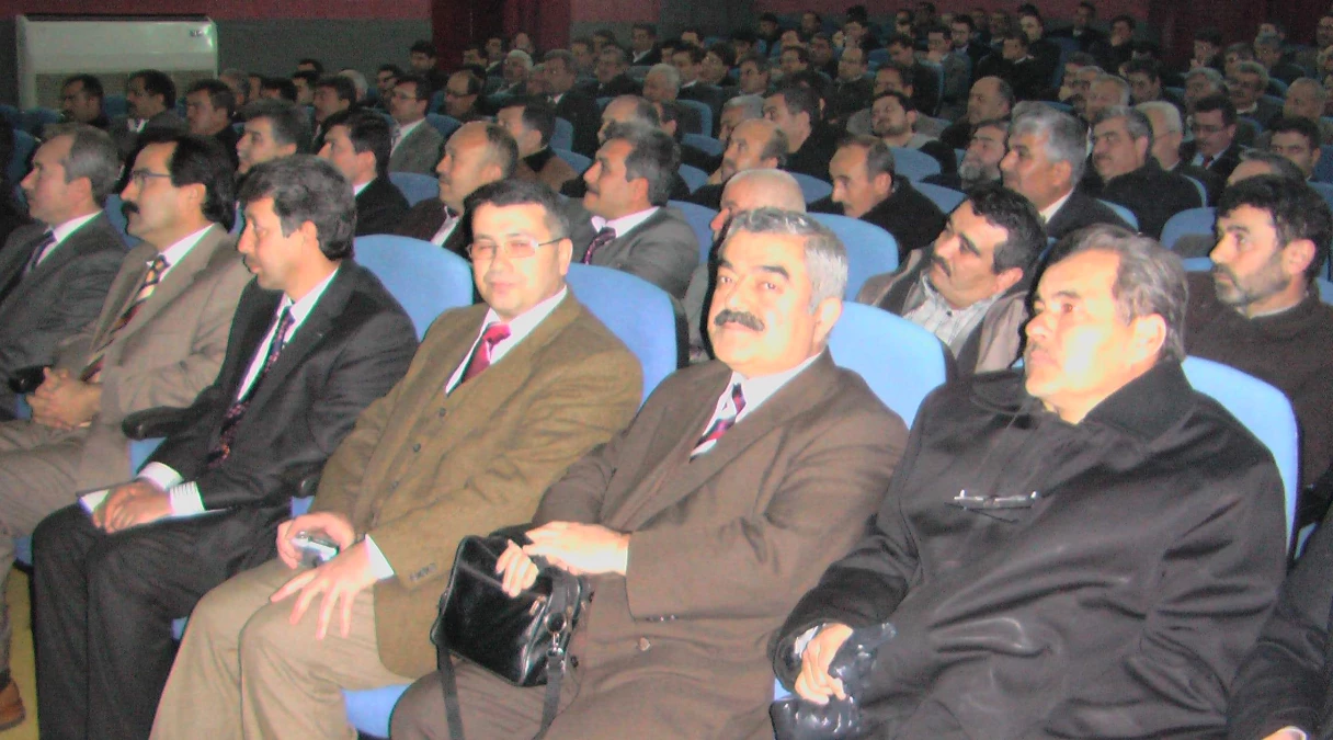 Alaşehir\'de İmamlar İlk Toplantısını Yaptı