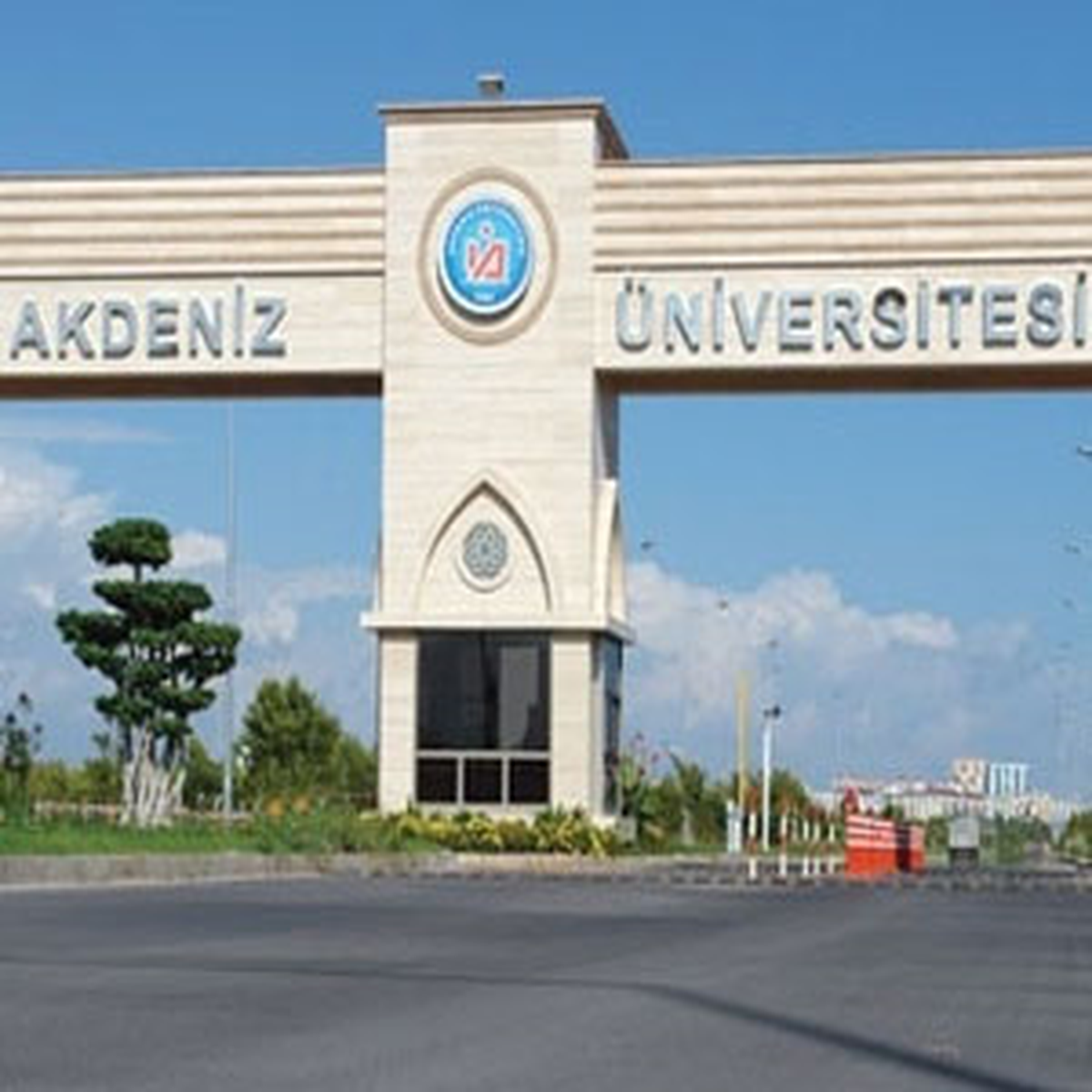 Aü 2011 Yılının En Çok Haber Yapılan Üniversitesi Oldu