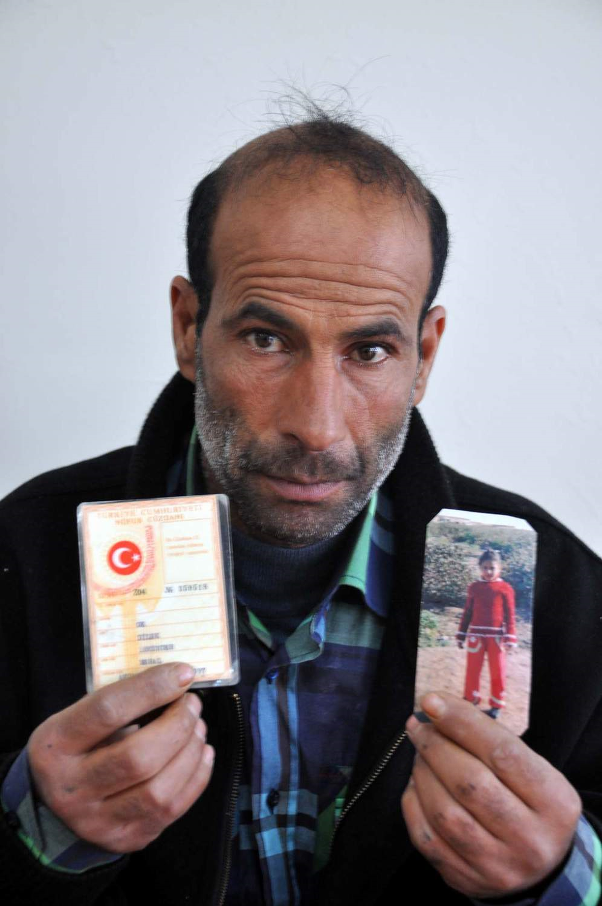 Çaresiz Baba Bir Gün Önce Kaybolan Kızını Arıyor