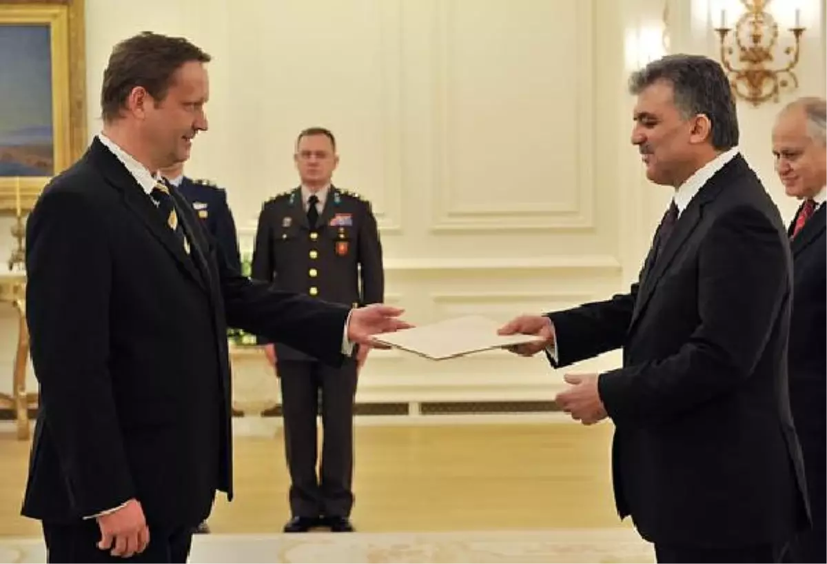 Cumhurbaşkanı Gül, Büyükelçileri Kabul Etti