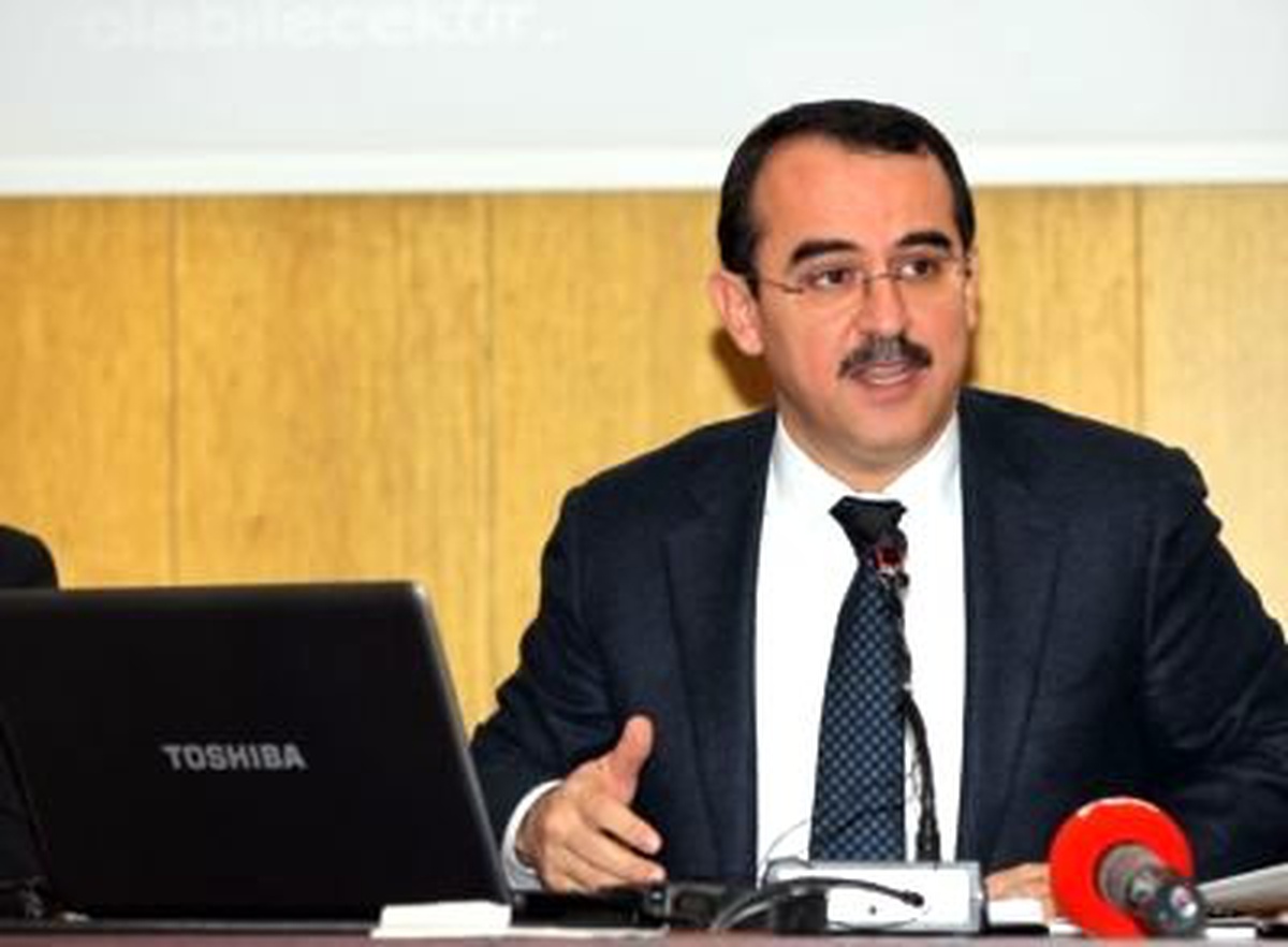 Cumhurbaşkanı Hesap Verebilmeli