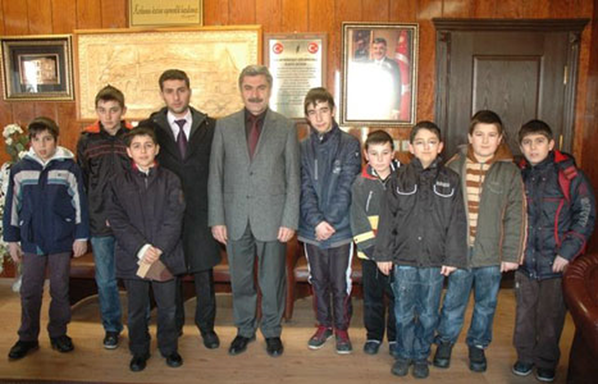Damla İzcilik Kulübünden Çiçek\'e Ziyaret