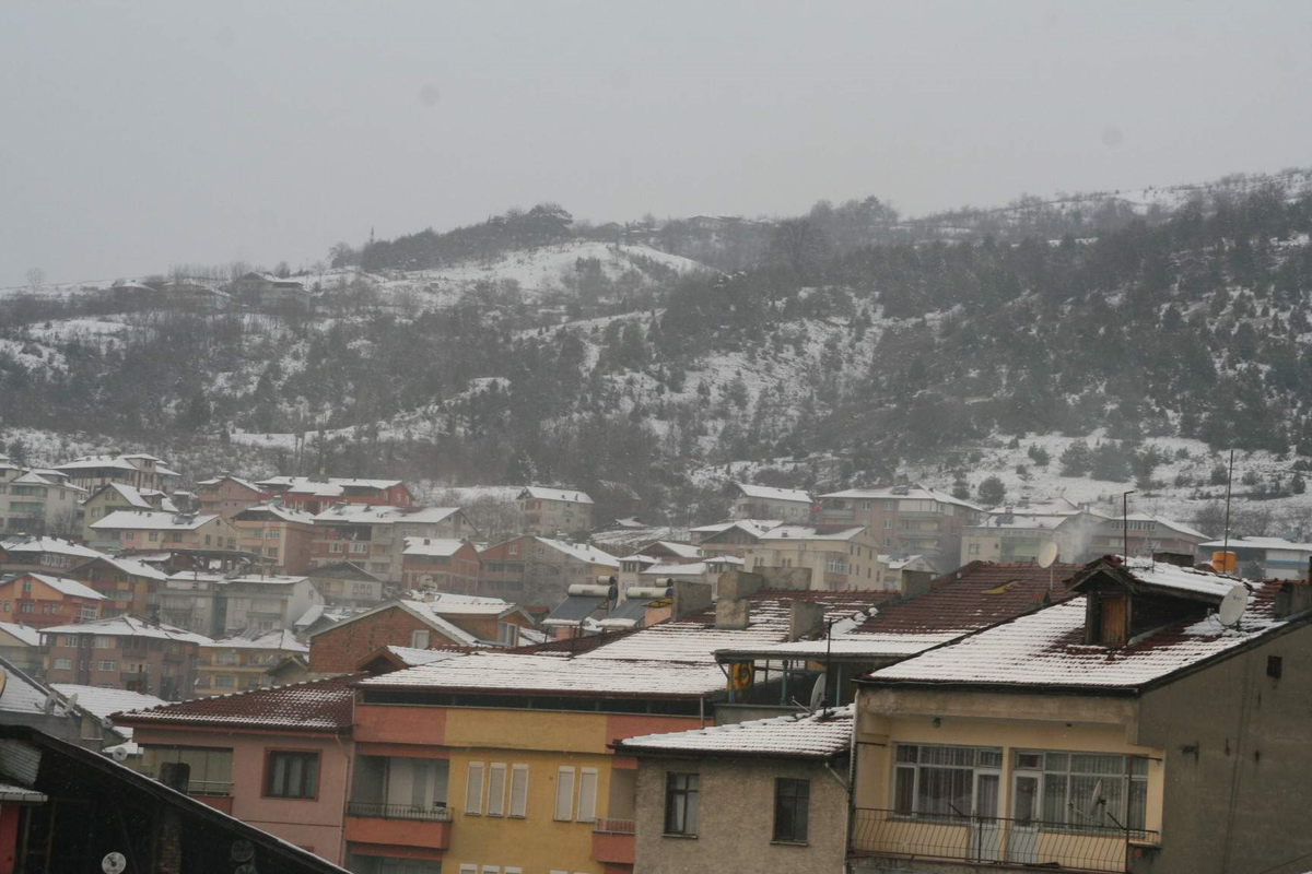 Devrek'te 6 Köy Yolu Ulaşıma Kapalı