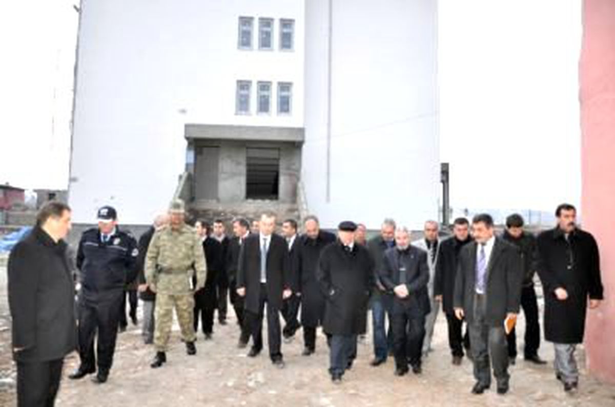 Iğdır Valisi Çiçek, Değerledirme Toplantına Katıldı