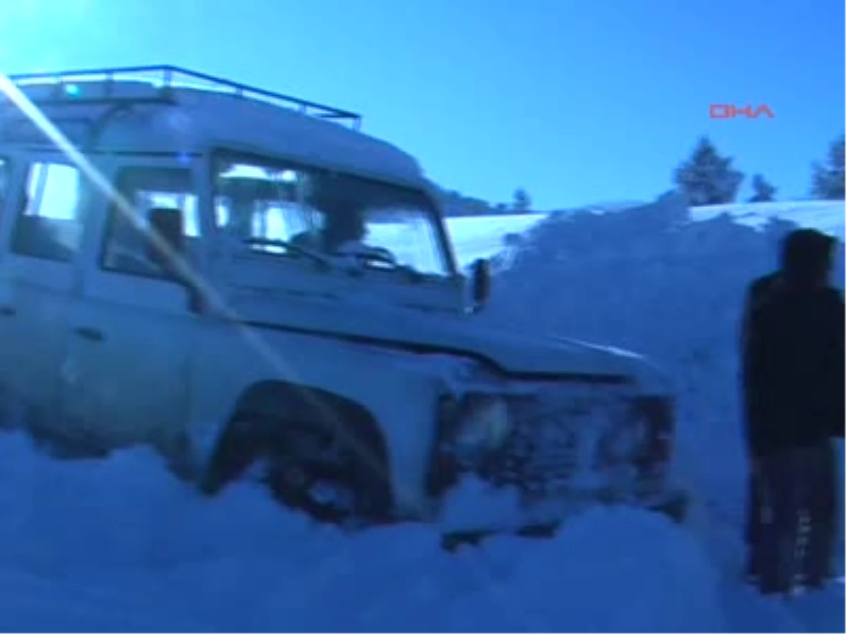Kar Nedeniyle Mahsur Kalan Maden İşçileri Kurtarıldı